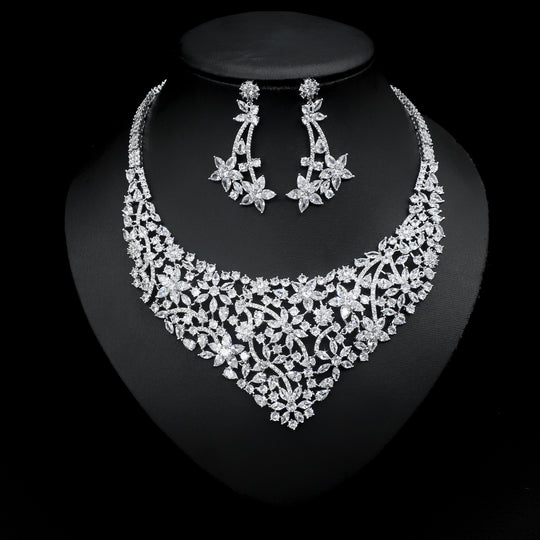 Women's retro flower zircon necklace and earrings set by Yeha Maison, featuring vintage-inspired floral jewelry with sparkling zircon accents.