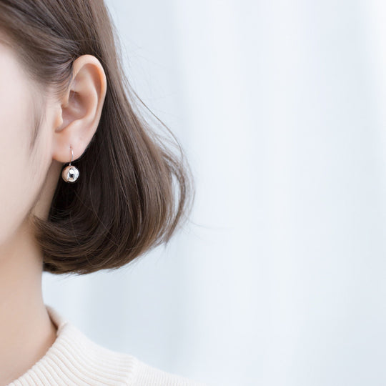 Women's Japanese style glossy round S925 silver ear hooks, elegant jewelry earrings with shiny finish and comfortable fit.