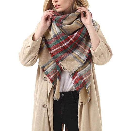 Women’s plaid tassel soft blanket shawl scarf by Yeha Maison, featuring a cozy plaid design with tassel accents.
