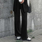 Women’s classic single-button blazer and straight-leg trouser suit by Yeha Maison, featuring tailored fit and versatile style.
