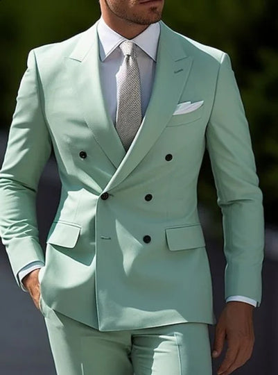 Men's slim-fit double-breasted two-piece suit by Yeha Maison, tailored fit with classic lapels and matching trousers.