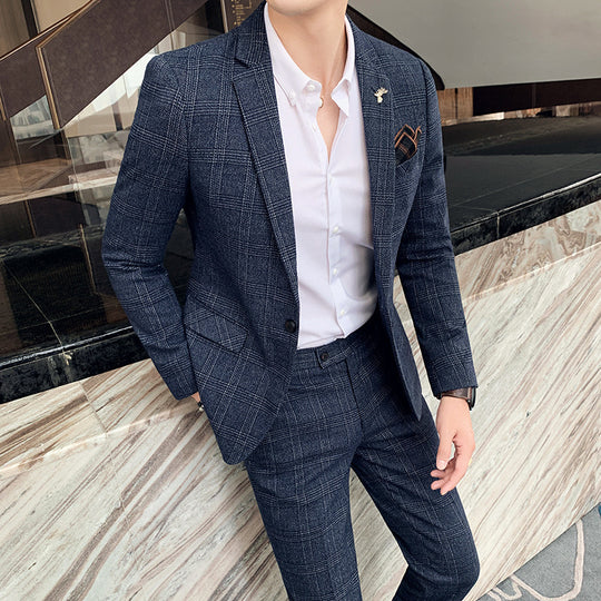 Men's plaid slim two-piece suit by Yeha Maison, featuring a tailored jacket and matching trousers in a classic pattern.